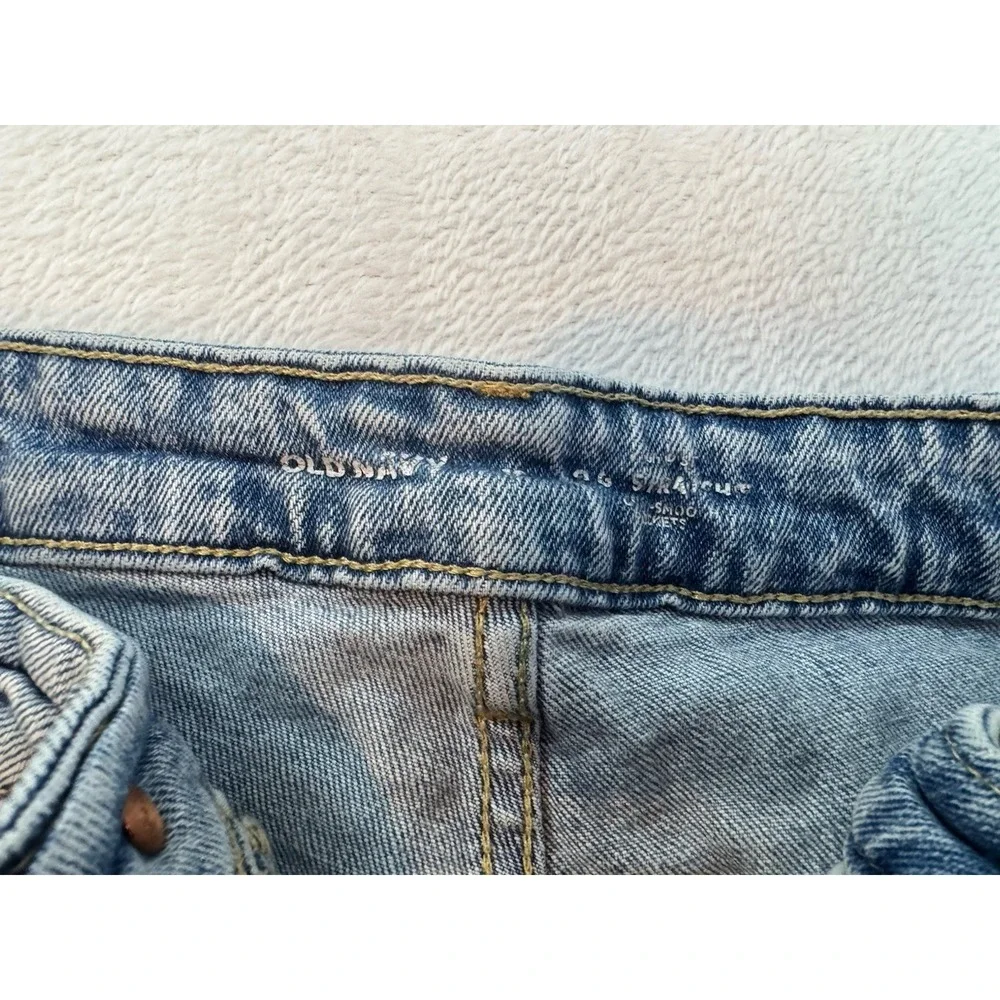 Women's Old Navy High-Waisted O.G. Straight Ripped Cut-Off Jean‎ Shorts Size 12